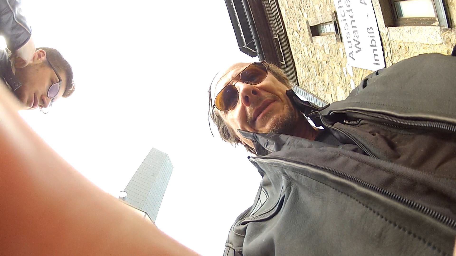 Bild  2014.09.28-22 wird geladen, bitte warten...