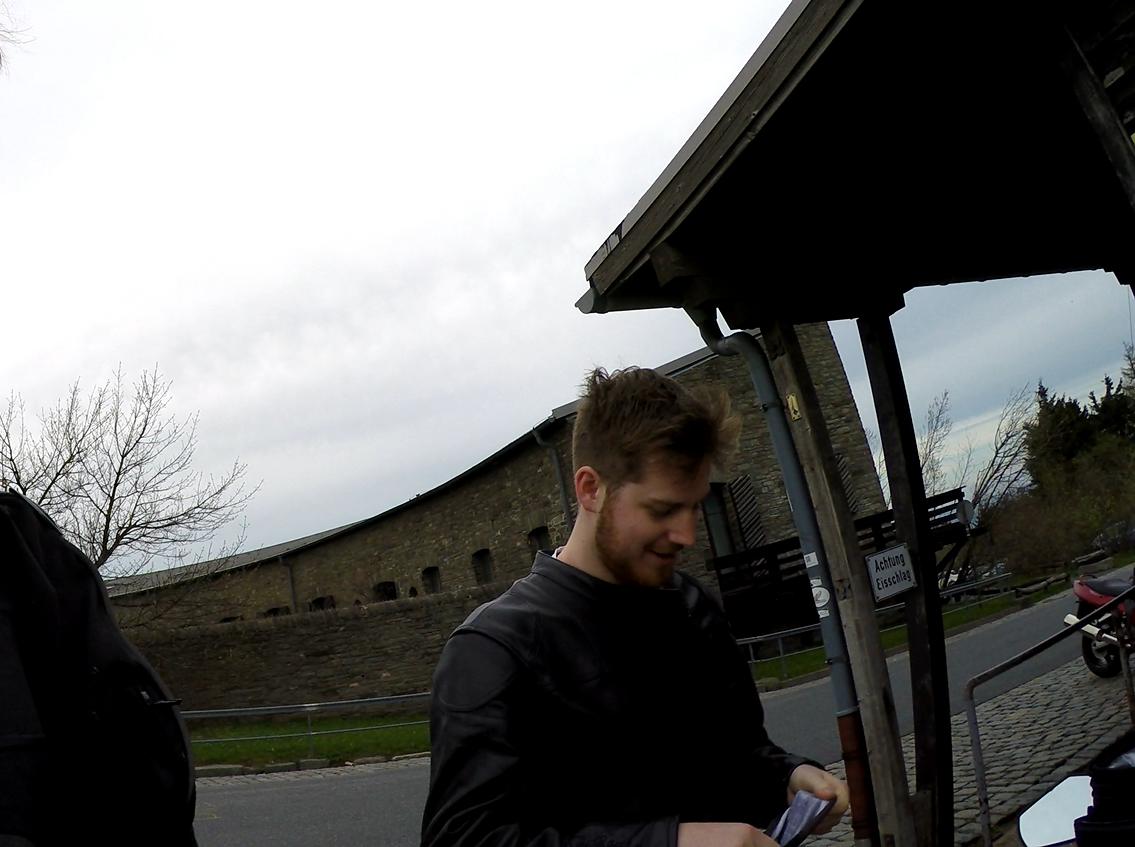 Bild  Feldberg 04.Mai 15 07 wird geladen, bitte warten...