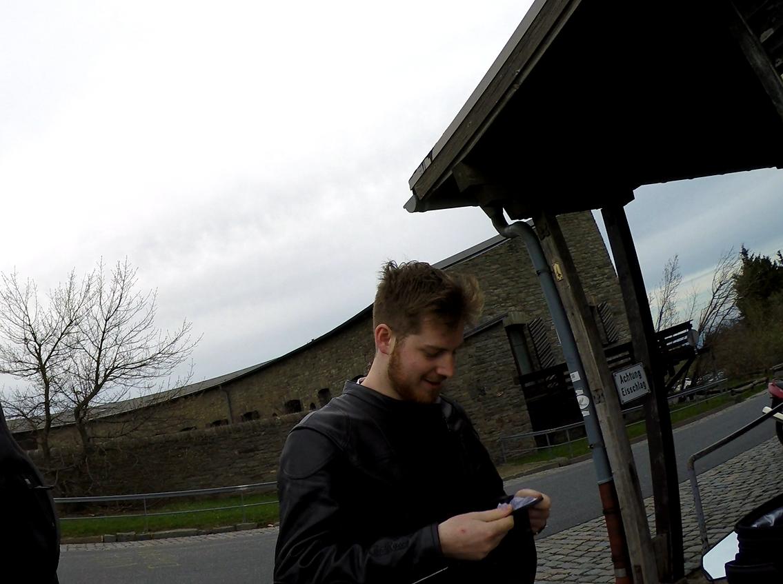 Bild  Feldberg 04.Mai 15 09 wird geladen, bitte warten...