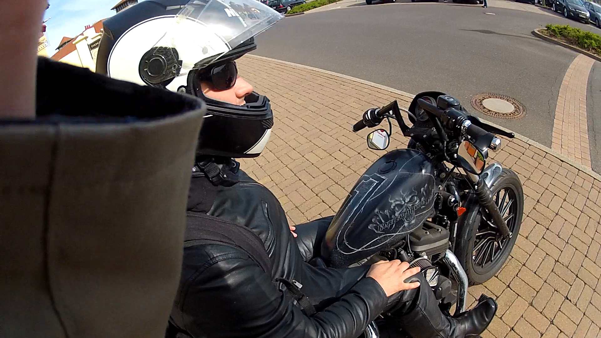 Bild  05 wird geladen, bitte warten...