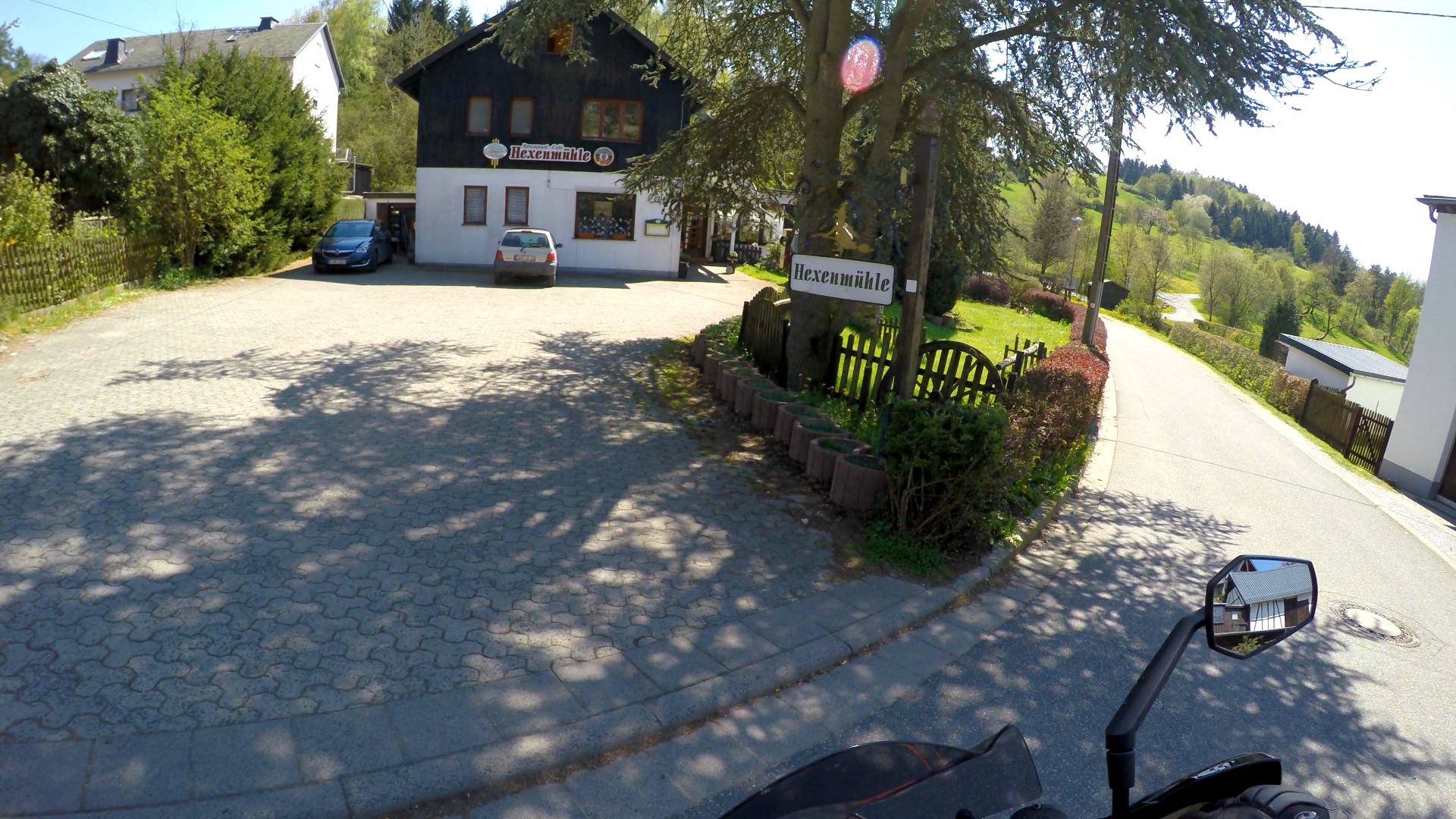 Bild  2016-05-07-08 wird geladen, bitte warten...